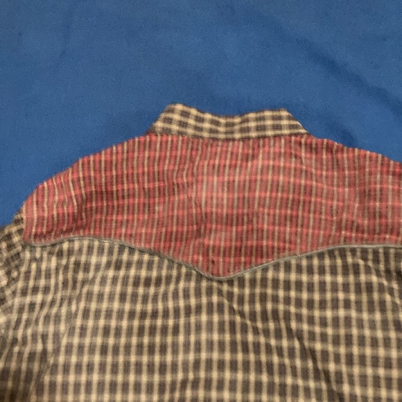 Shirts in great shape Only been worn a couple of times! Like out to the clubI - Picture 7 of 7